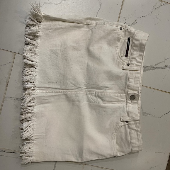 White Tommy Hilfiger Skirt size 8 - Picture 2 of 2